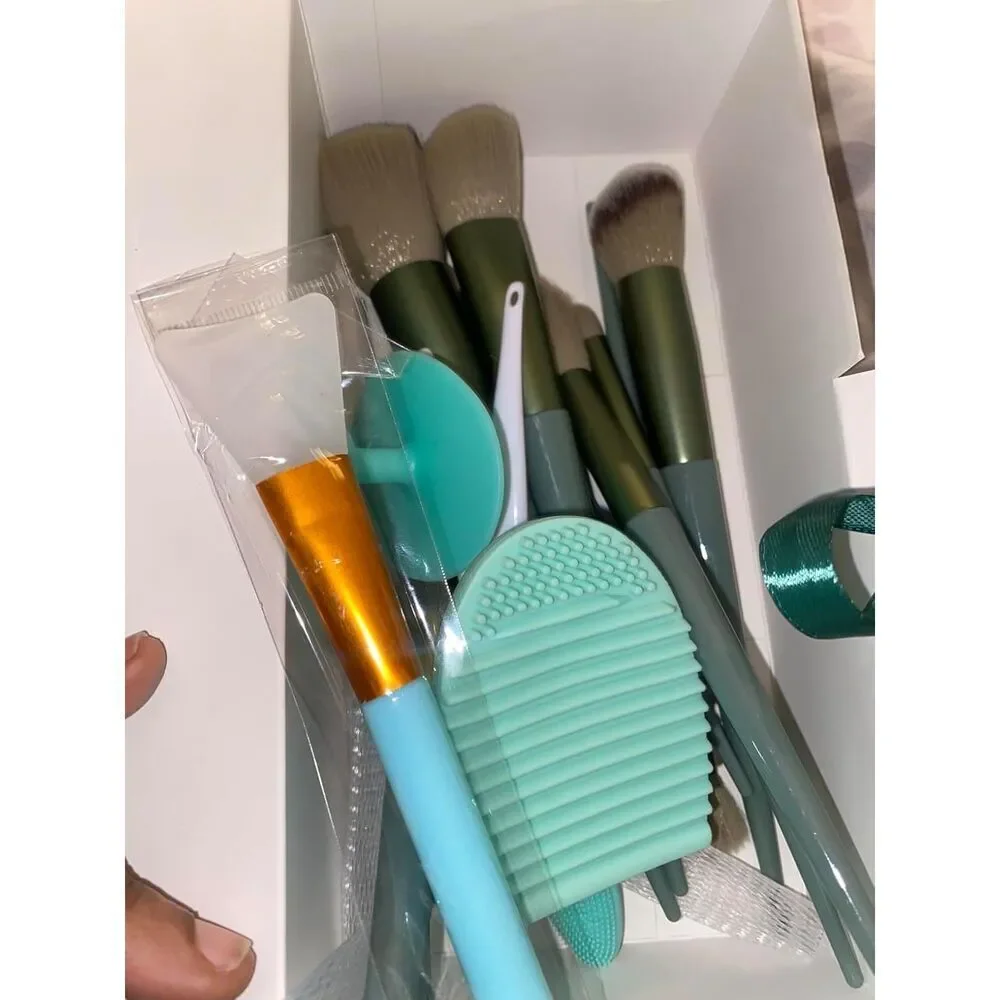 22 Pieces Green Brushes Makeup Kit Foundation Eyeshadow Large Brushes Set
